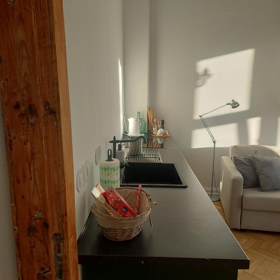 Apartment W Kamienicy W Sercu Miasta Waly Chrobrego *